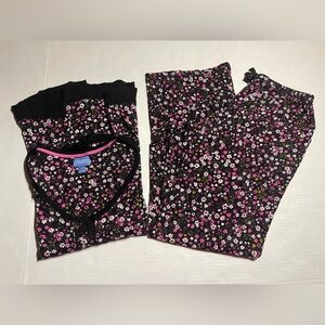 Floral Pajama‎ Set with Pink and White Flowers Sz XS